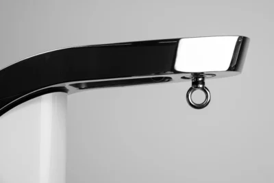 Stainless steel head of the Carbon Fibre Jackstaff, polished with a high-gloss mirror 8 finish