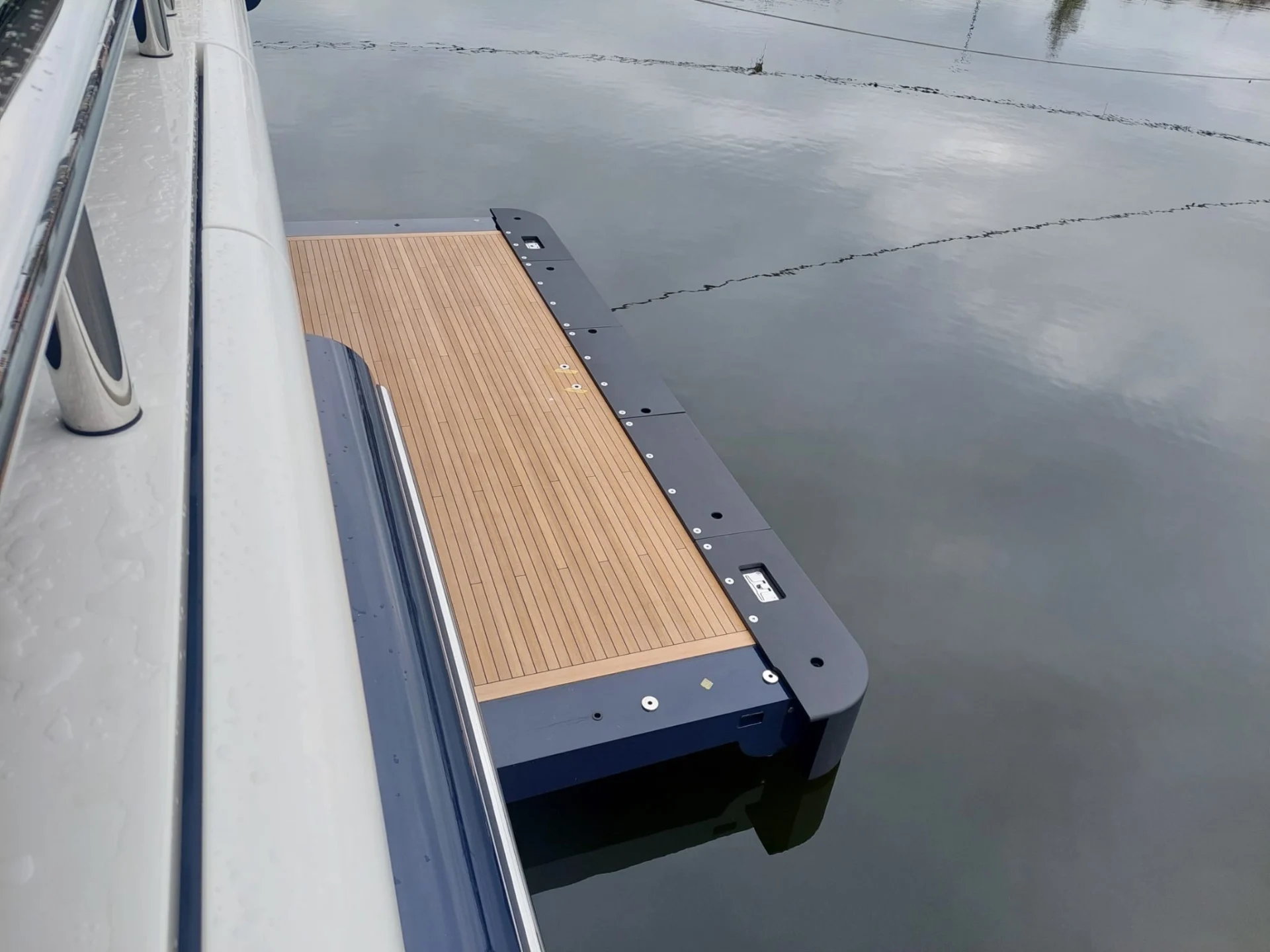 Tec Wire Fender Blocks offer the perfect protection for tender operations. Custom-shaped to fit any platform on yacht.