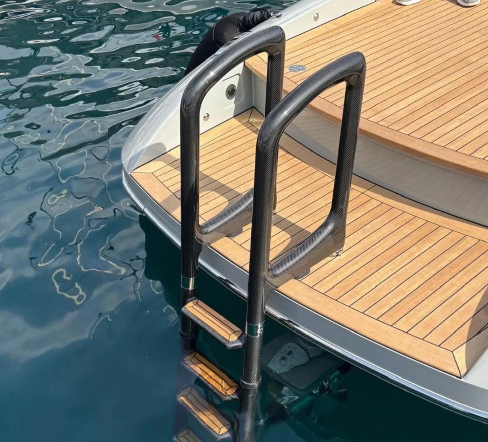 Carbon Fibre Tender Ladder for superyachts - Tec Wire