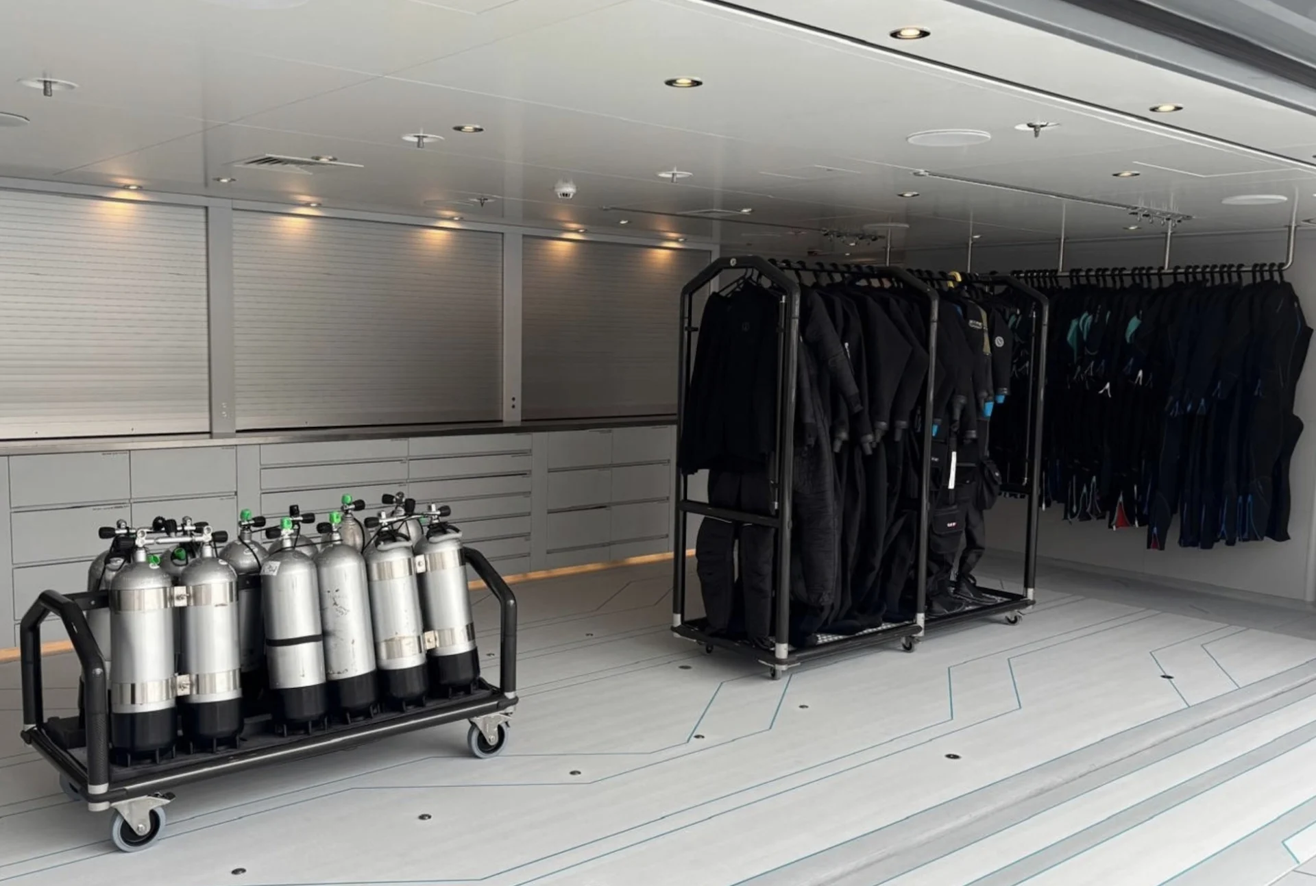 Carbon Fibre Racks for Diving Equipment on Board Superyacht - Tec Wire